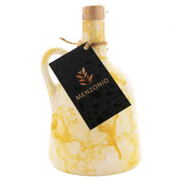 Oliwa z oliwek w żółtej ceramice Menzonio Żółty Marmur